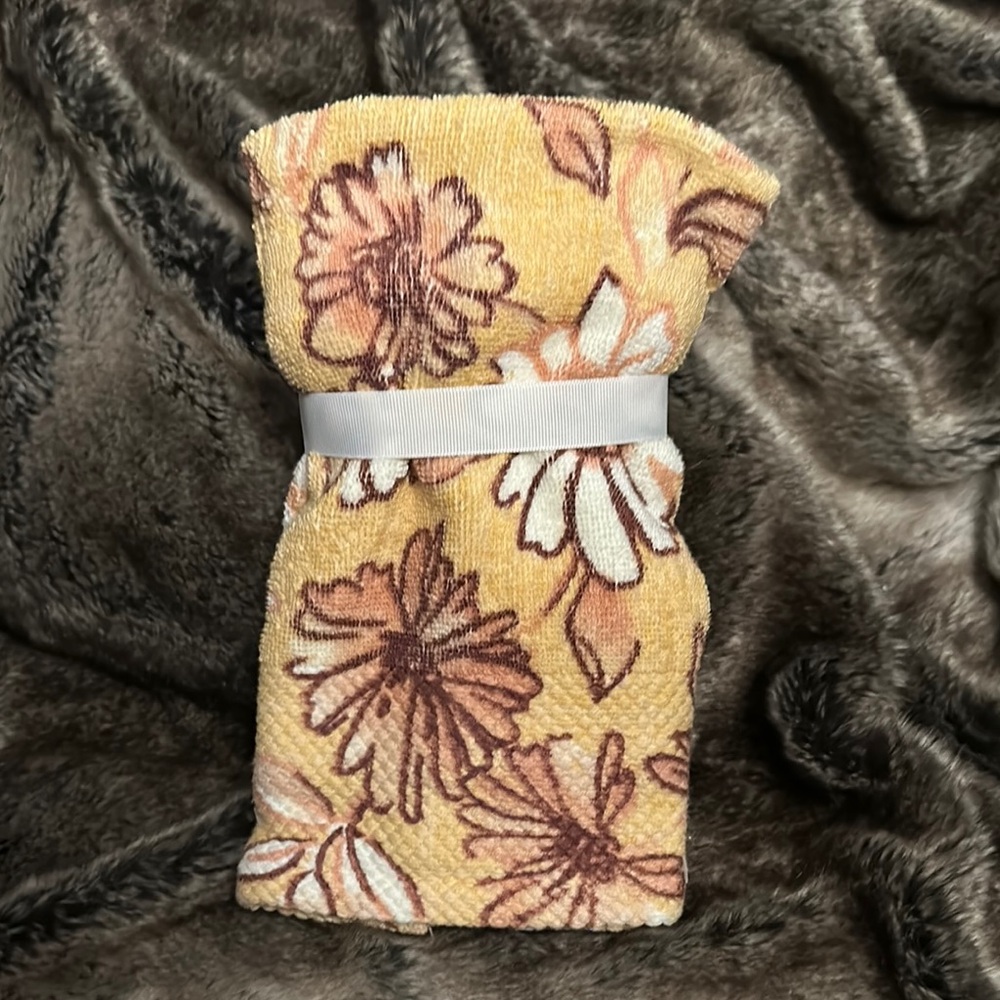 Floral Yellow Coral and Brown Fingertip Towels (2) 10” x 5” each